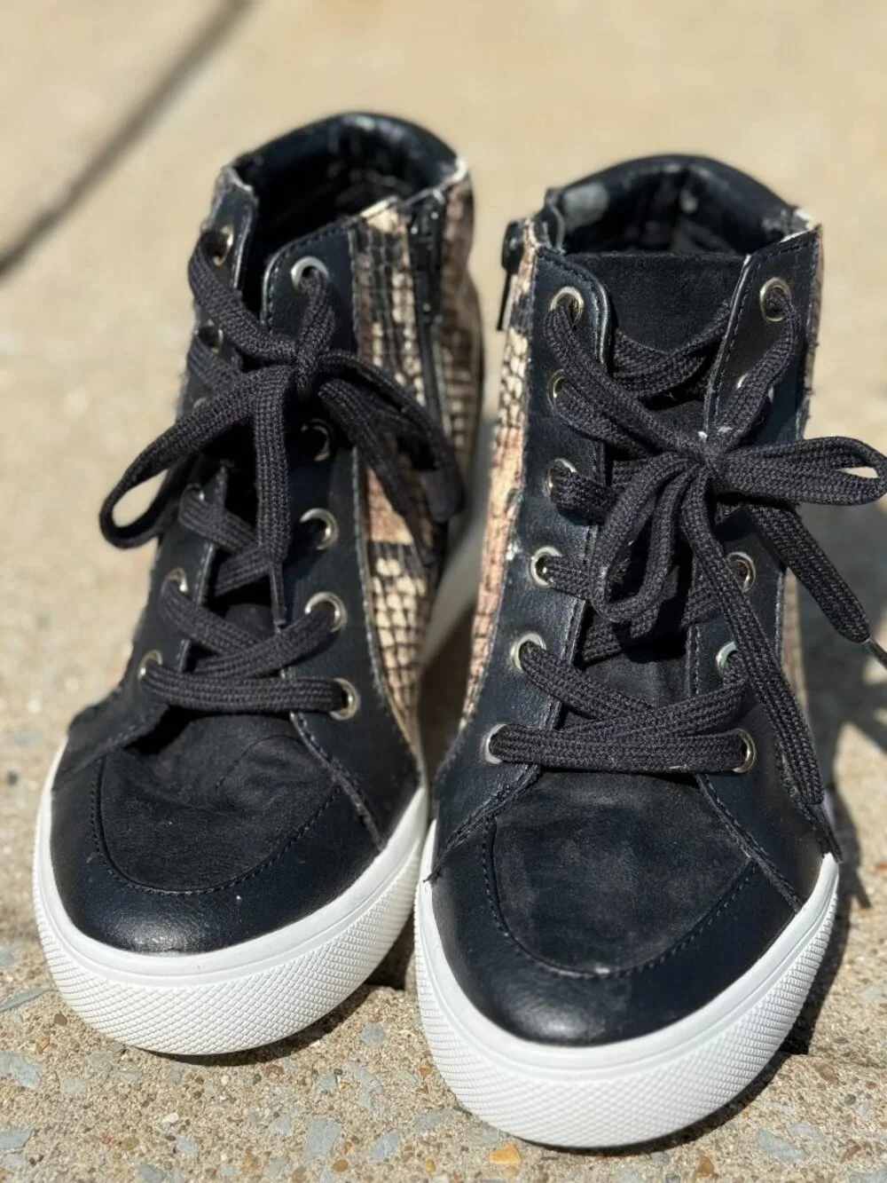 ALDO Womens 6.5 Black Snake Wedge Sneakers Y2K Mob Wife High Top Streetwear 4130